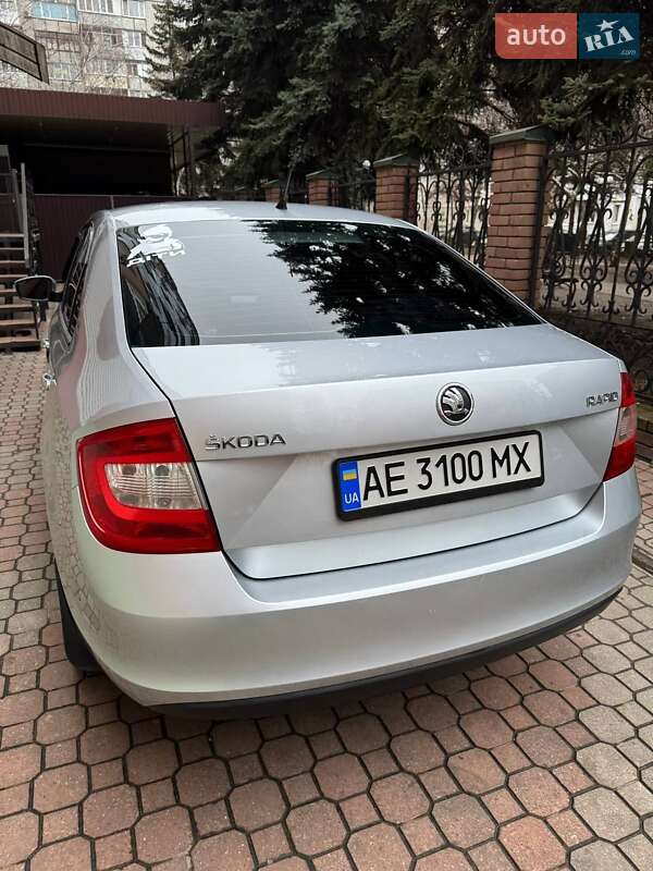 Лифтбек Skoda Rapid 2013 в Днепре