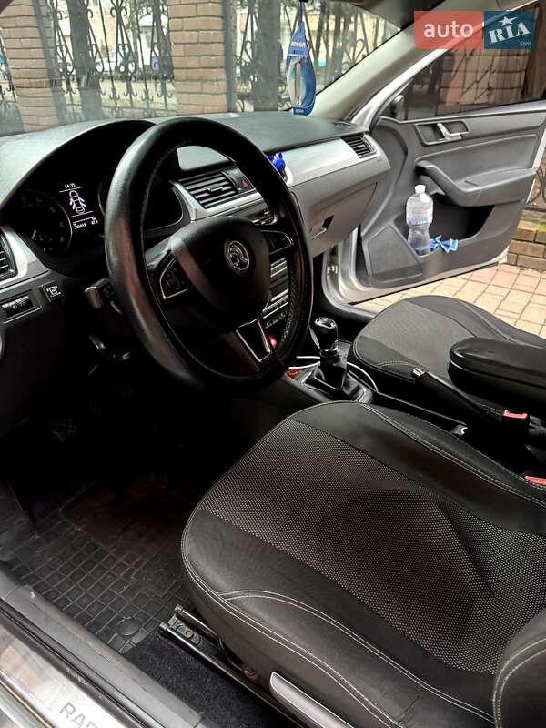 Лифтбек Skoda Rapid 2013 в Днепре