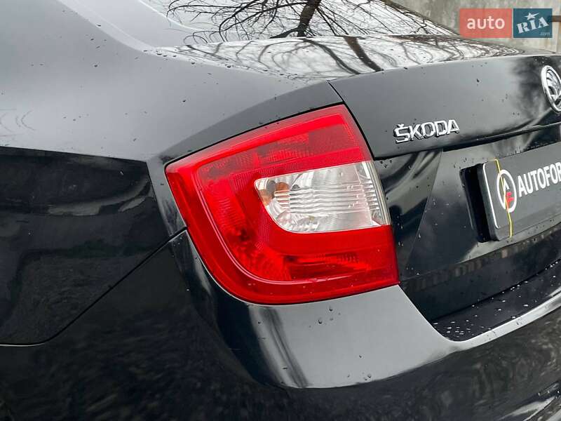 Ліфтбек Skoda Rapid 2013 в Києві фото 8 Ліфтбек Skoda Rapid 2013 в Києві