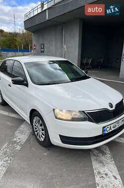 Хэтчбек Skoda Rapid 2015 в Киеве