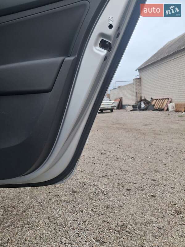 Лифтбек Skoda Rapid 2013 в Бобринце фото 13 Лифтбек Skoda Rapid 2013 в Бобринце