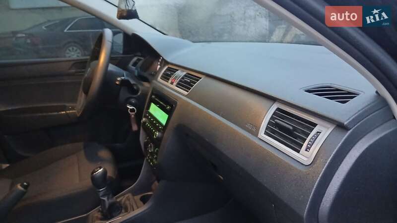 Лифтбек Skoda Rapid 2015 в Тернополе фото 39 Лифтбек Skoda Rapid 2015 в Тернополе