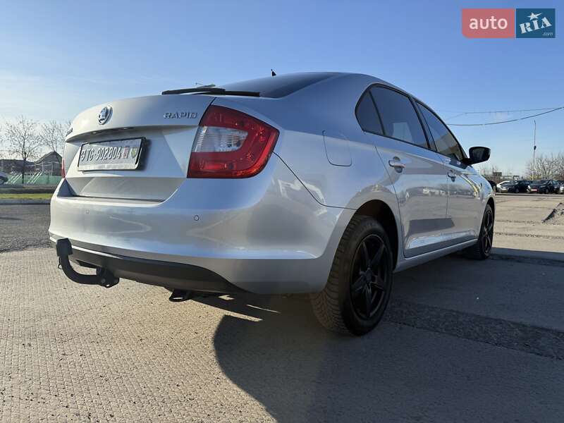 Ліфтбек Skoda Rapid 2012 в Ужгороді