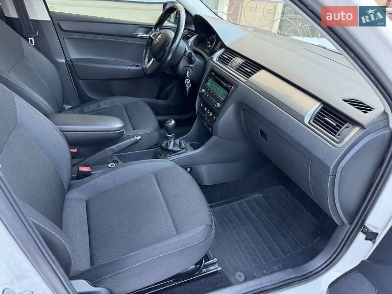 Хэтчбек Skoda Rapid 2014 в Днепре фото 20 Хэтчбек Skoda Rapid 2014 в Днепре