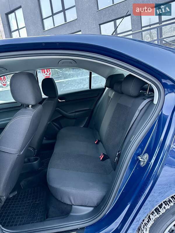 Лифтбек Skoda Rapid 2015 в Виннице фото 27 Лифтбек Skoda Rapid 2015 в Виннице
