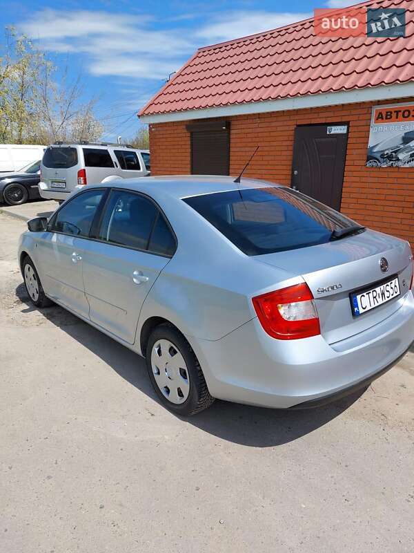 Лифтбек Skoda Rapid 2012 в Южном фото 2 Лифтбек Skoda Rapid 2012 в Южном