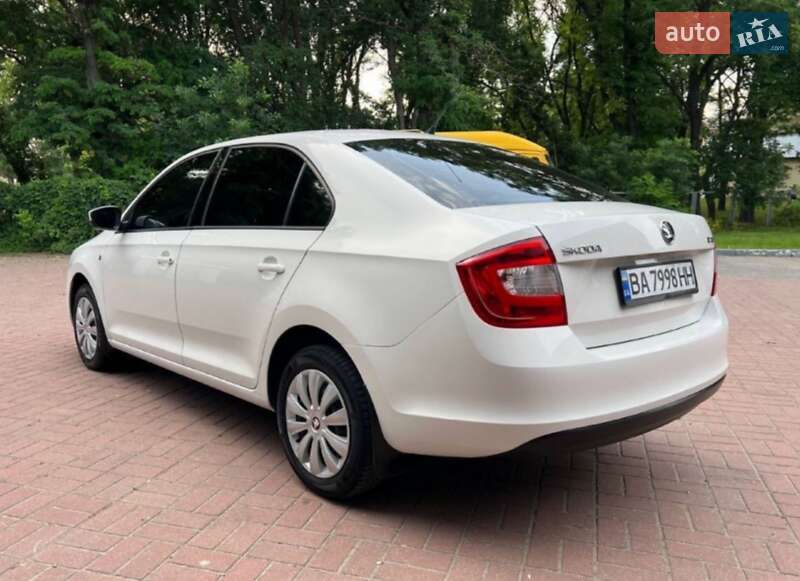 Лифтбек Skoda Rapid 2015 в Кропивницком