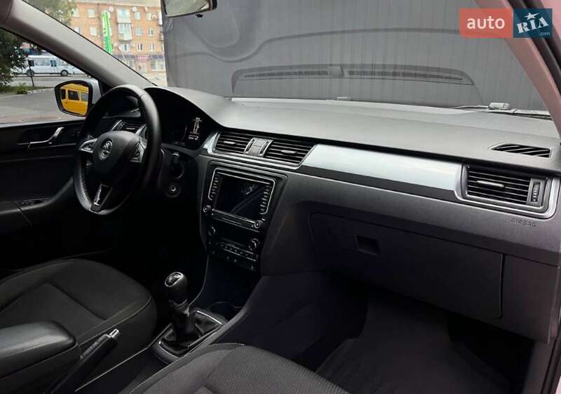 Лифтбек Skoda Rapid 2015 в Кропивницком