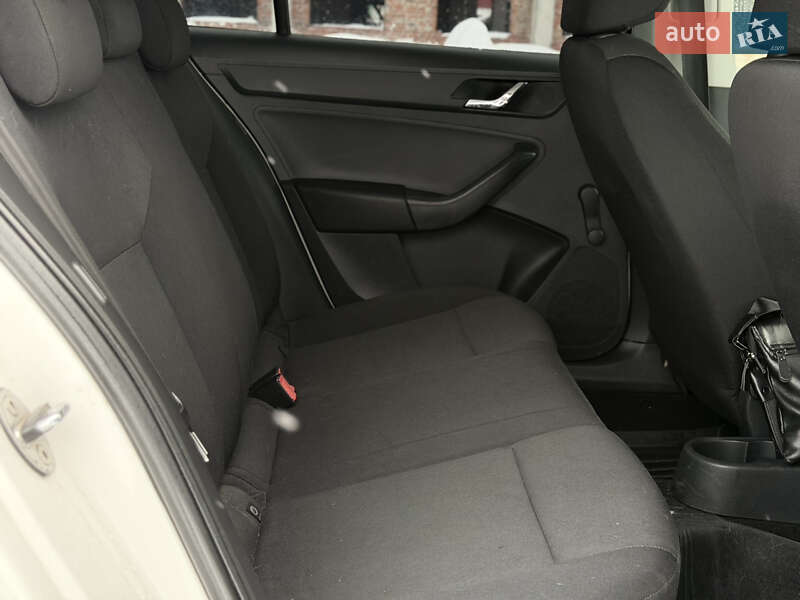 Лифтбек Skoda Rapid 2017 в Тернополе