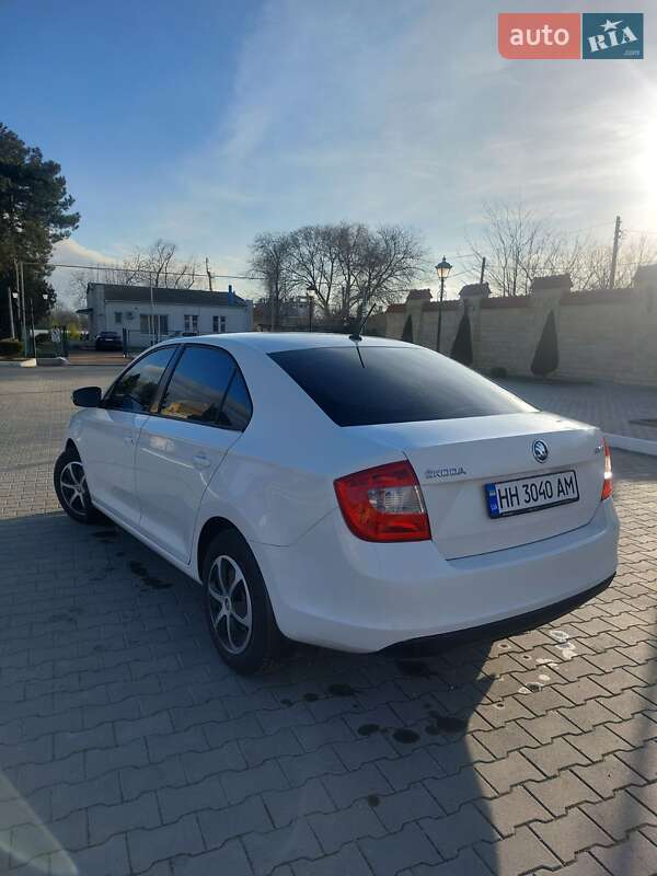 Лифтбек Skoda Rapid 2015 в Измаиле