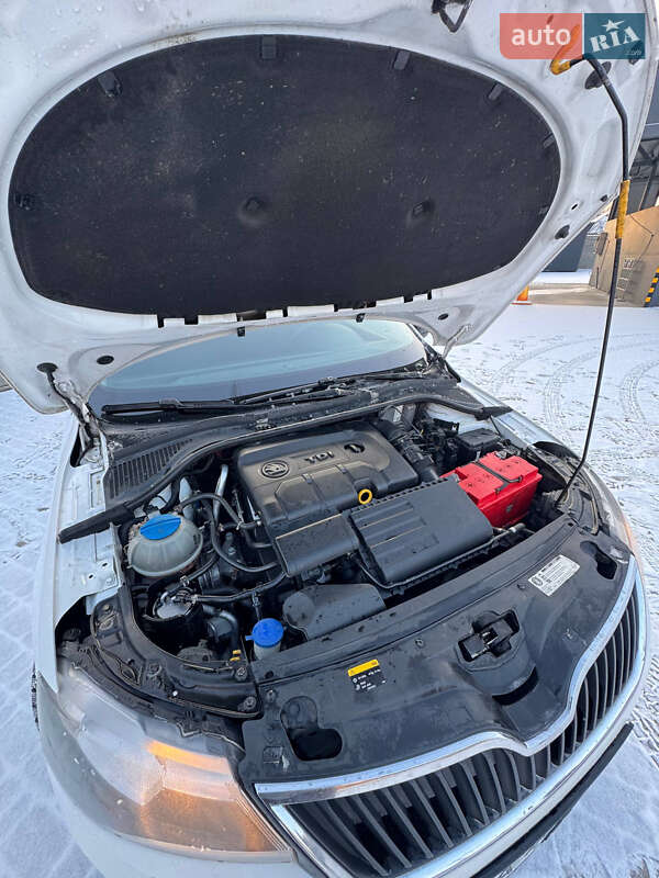 Хетчбек Skoda Rapid 2015 в Гадячі