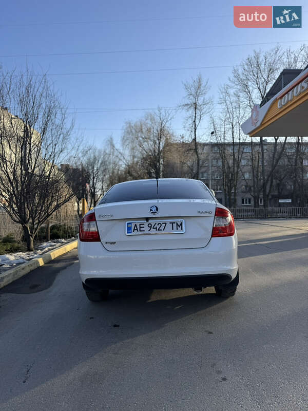 Лифтбек Skoda Rapid 2013 в Днепре