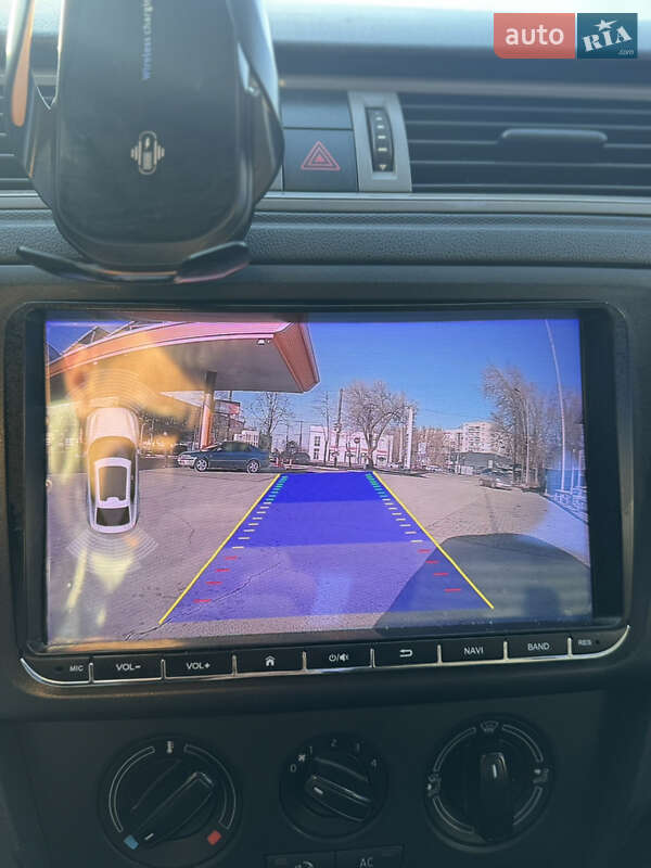 Лифтбек Skoda Rapid 2013 в Днепре