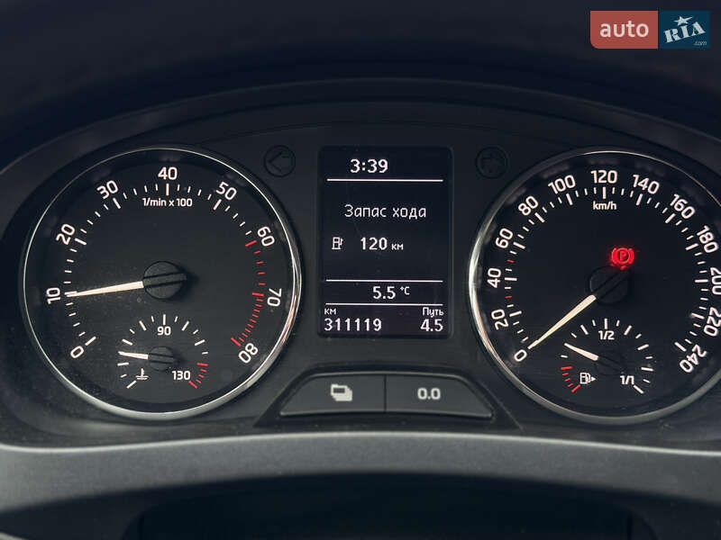 Лифтбек Skoda Rapid 2013 в Киеве