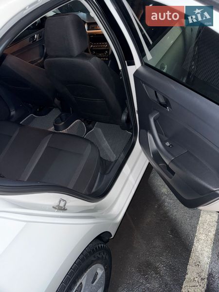 Лифтбек Skoda Rapid 2013 в Кременчуге