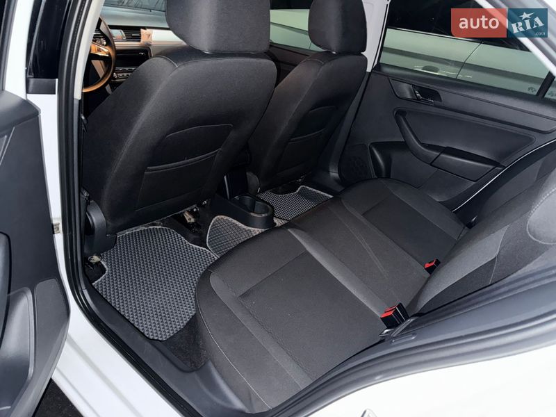 Лифтбек Skoda Rapid 2013 в Кременчуге