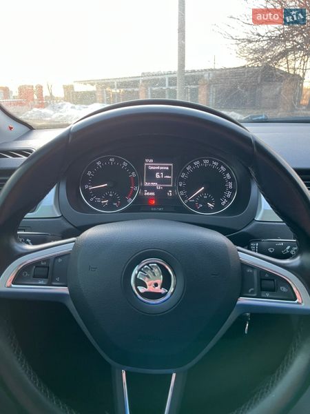 Лифтбек Skoda Rapid 2015 в Киеве