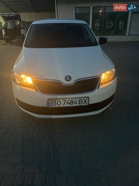 Хэтчбек Skoda Rapid 2014 в Гусятине