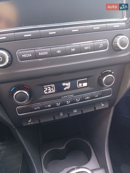 Лифтбек Skoda Rapid 2015 в Киеве