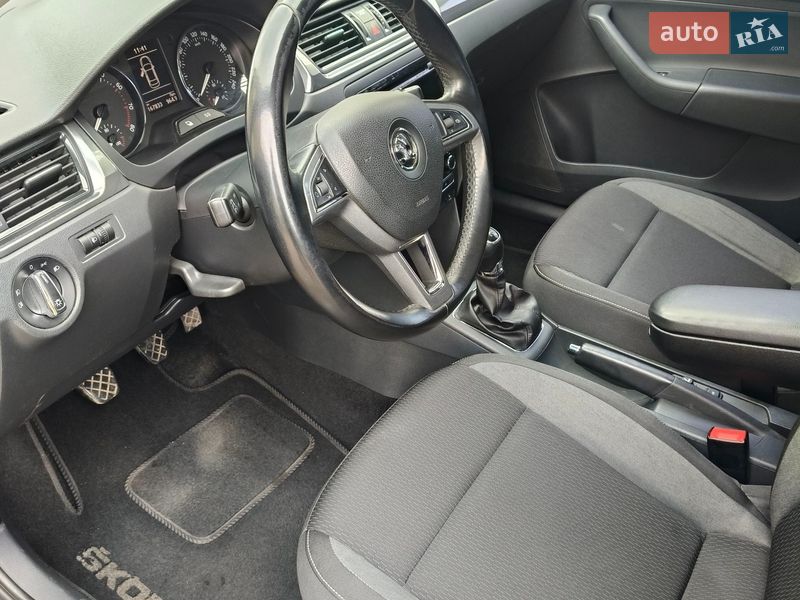 Лифтбек Skoda Rapid 2014 в Житомире