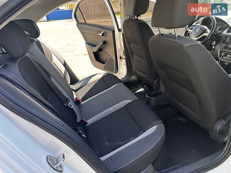 Хэтчбек Skoda Rapid 2016 в Киеве