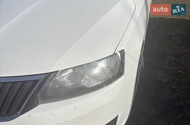 Лифтбек Skoda Rapid 2016 в Новояворовске