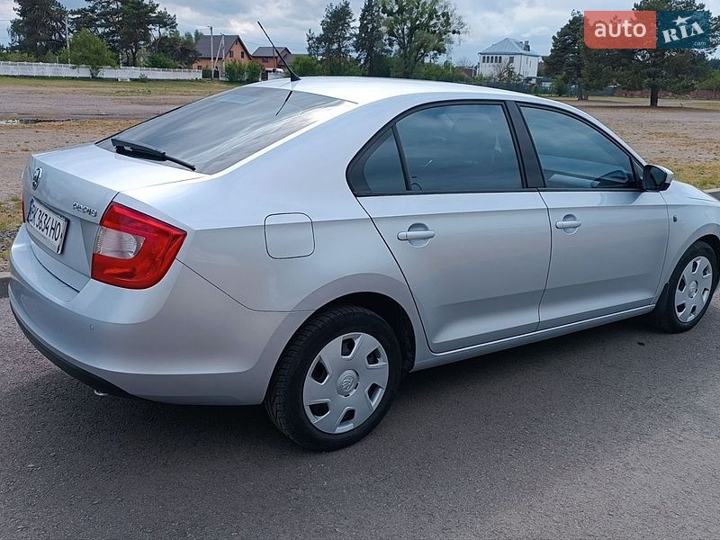 Лифтбек Skoda Rapid 2013 в Сарнах