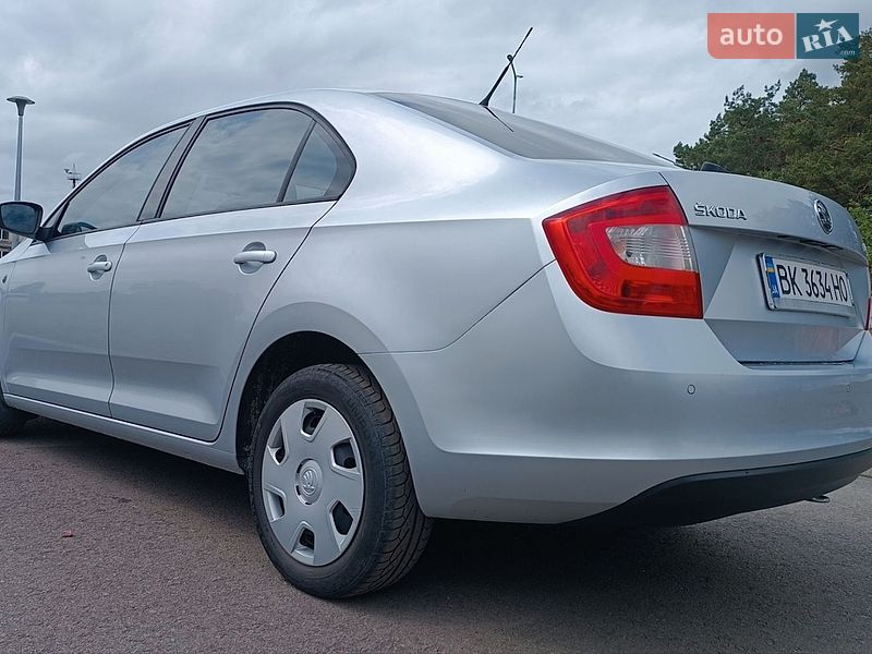 Лифтбек Skoda Rapid 2013 в Сарнах