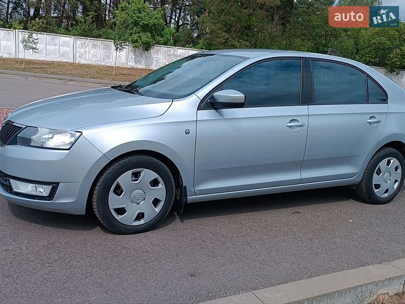 Лифтбек Skoda Rapid 2013 в Сарнах