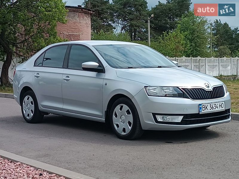 Лифтбек Skoda Rapid 2013 в Сарнах