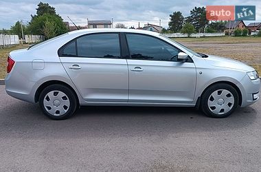 Лифтбек Skoda Rapid 2013 в Сарнах