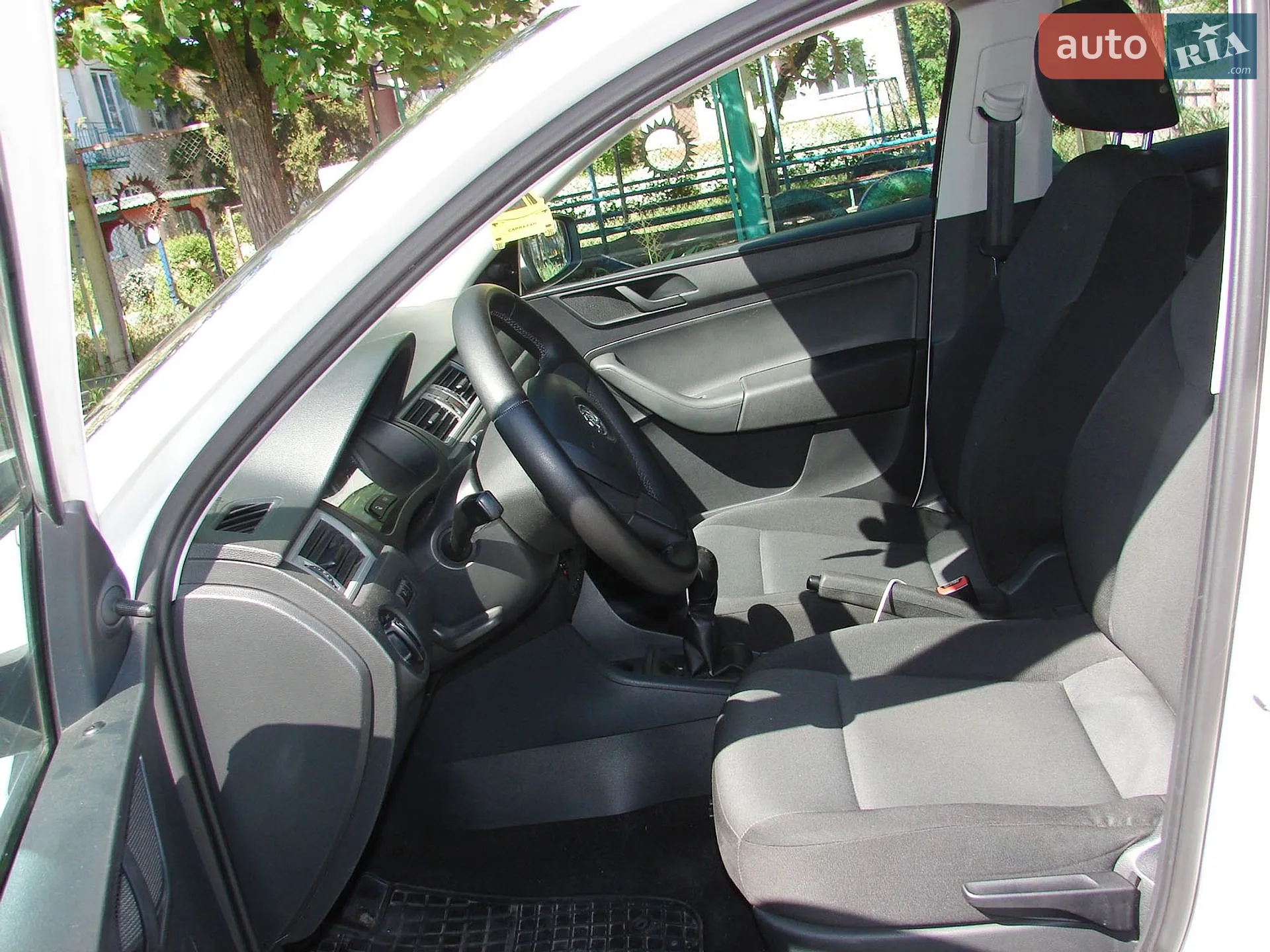 2015 Skoda Rapid - мініатюра 12