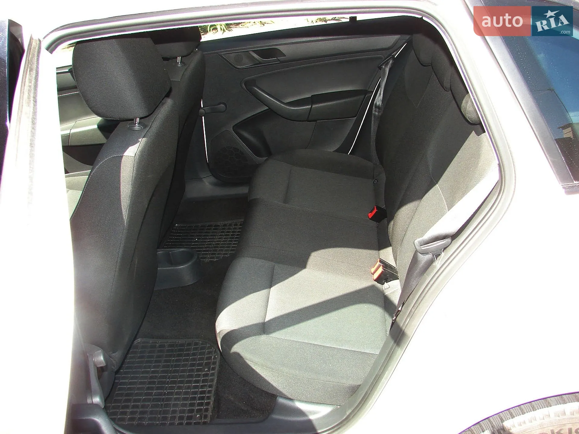 2015 Skoda Rapid - мініатюра 15