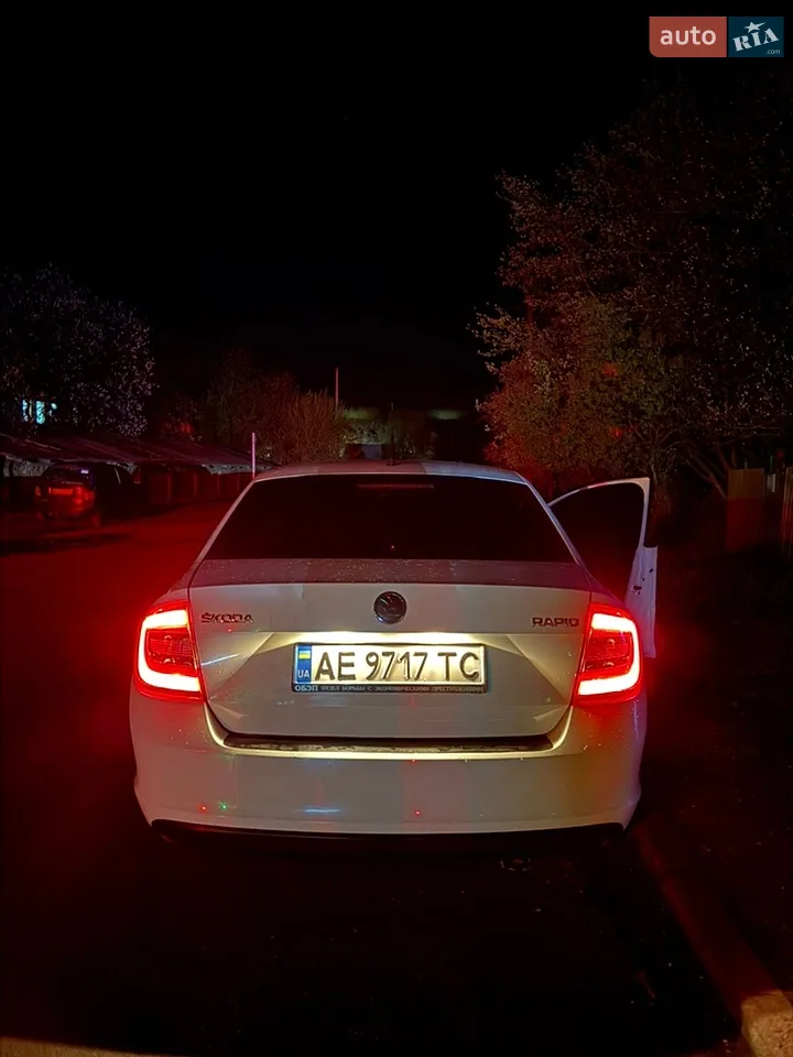 2013 Skoda Rapid - мініатюра 10