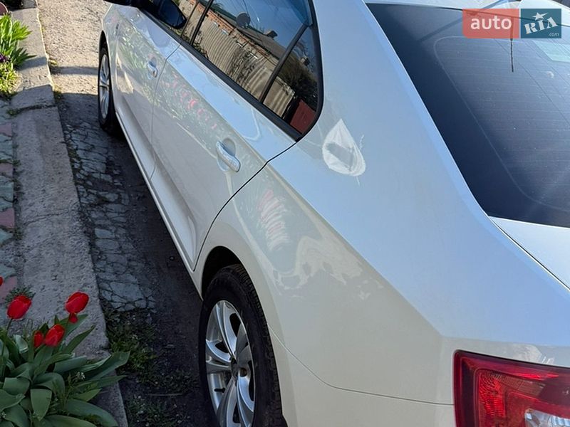 Ліфтбек Skoda Rapid 2013 в Лозовій