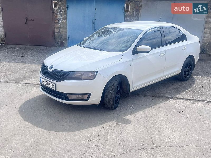 Лифтбек Skoda Rapid 2013 в Кривом Роге