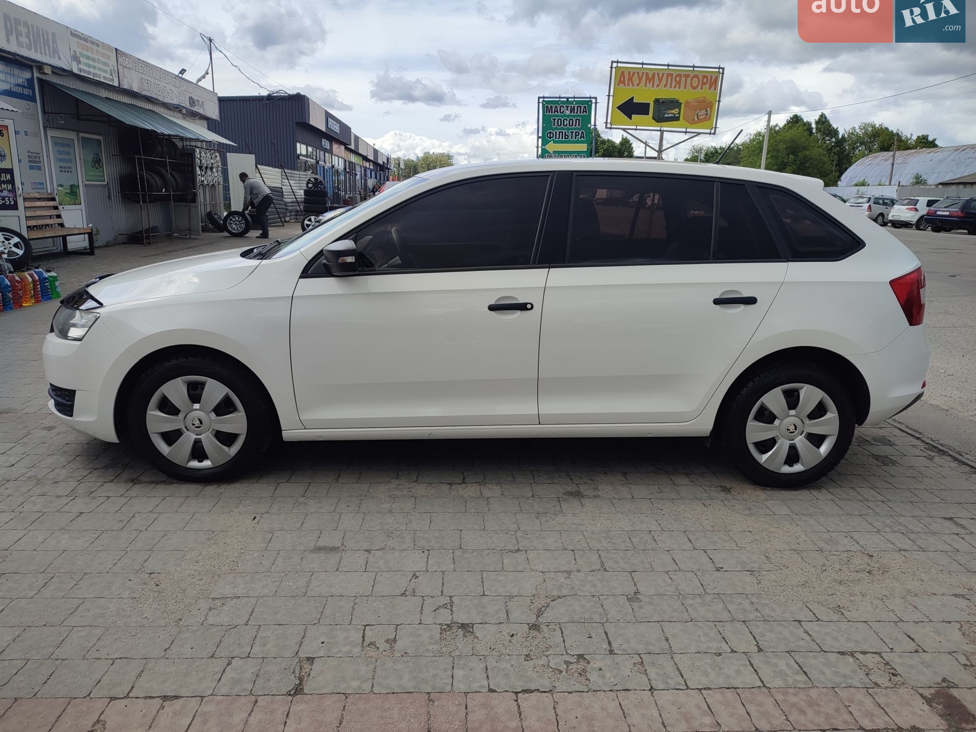 2015 Skoda Rapid - мініатюра 2