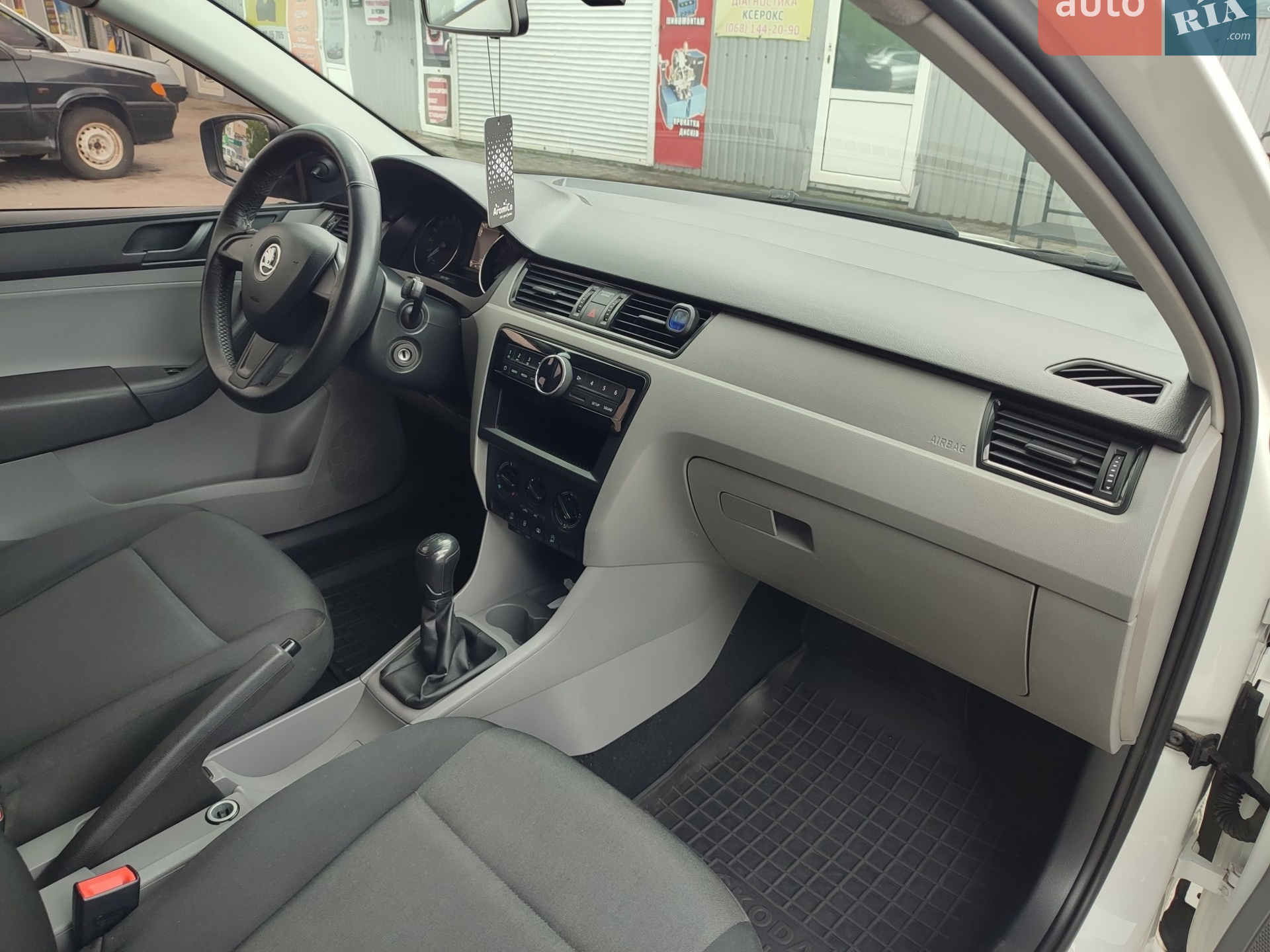 2015 Skoda Rapid - мініатюра 15