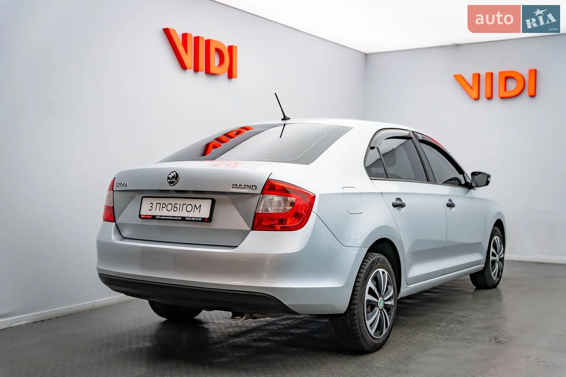 2015 Skoda Rapid - мініатюра 2
