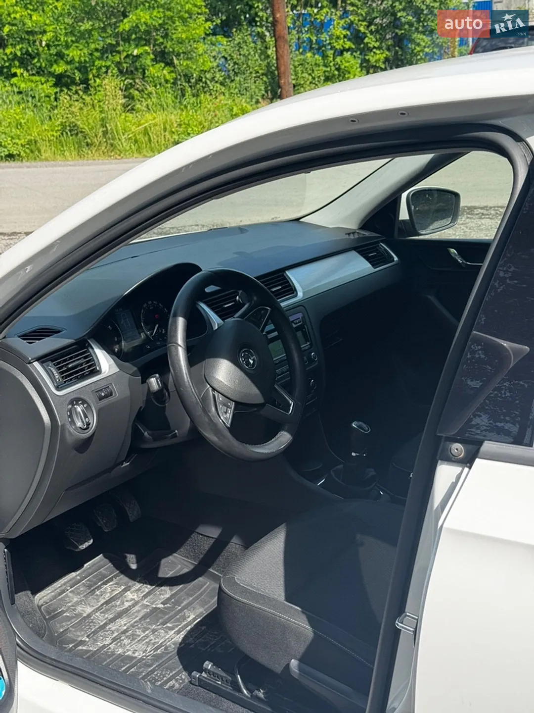 2013 Skoda Rapid - мініатюра 8