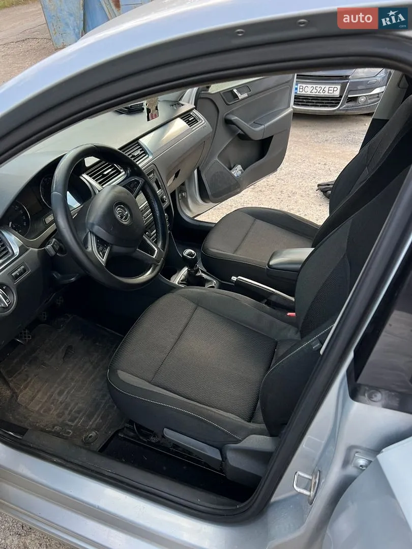 2015 Skoda Rapid - мініатюра 7