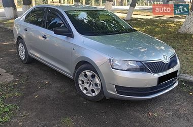 Хетчбек Skoda Rapid 2014 в Чернівцях
