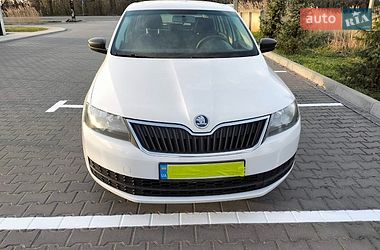 Хэтчбек Skoda Rapid 2015 в Луцке