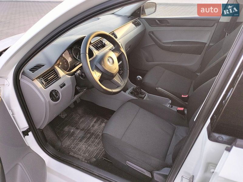 Хэтчбек Skoda Rapid 2015 в Луцке
