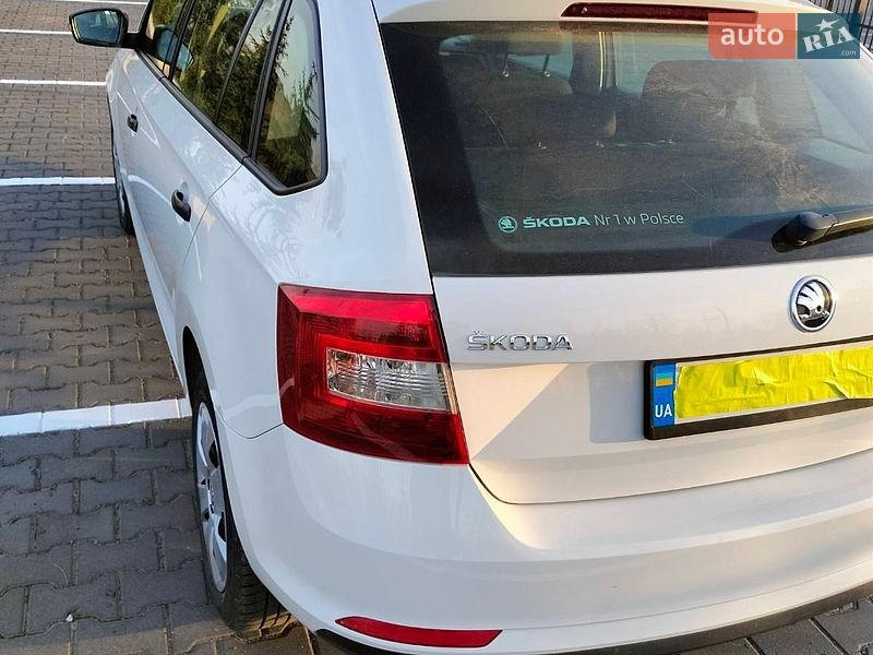 Хэтчбек Skoda Rapid 2015 в Луцке