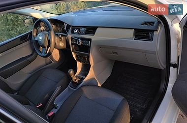 Хэтчбек Skoda Rapid 2015 в Луцке
