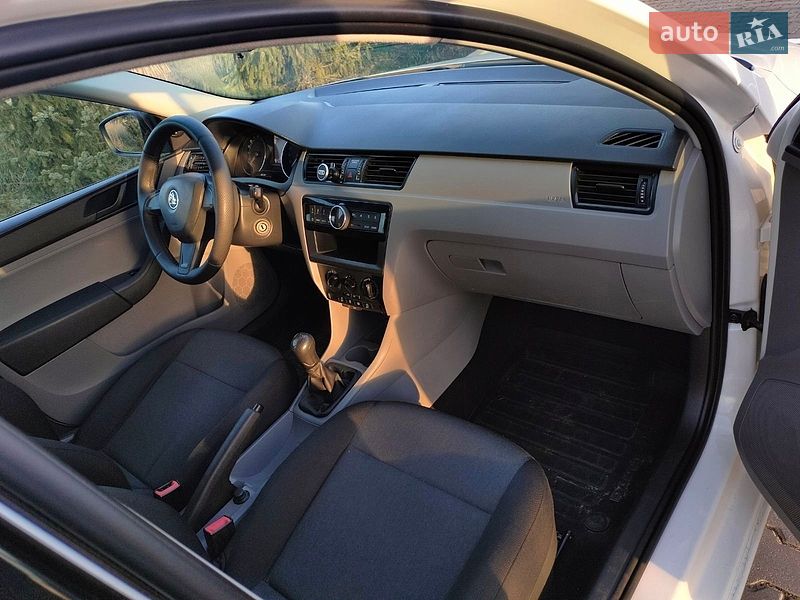 Хэтчбек Skoda Rapid 2015 в Луцке