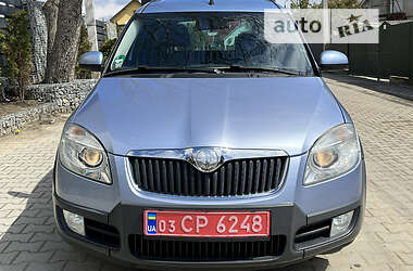 Мінівен Skoda Roomster Scout 2008 в 