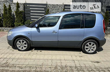 Мінівен Skoda Roomster Scout 2008 в 