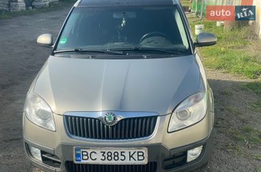 Минивэн Skoda Roomster Scout 2009 в Николаеве